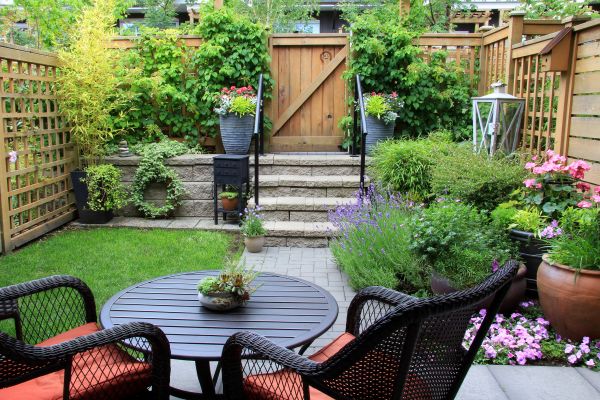 Small Yard Landscaping in Yonkers